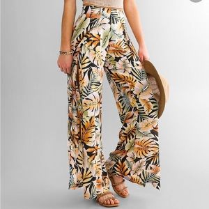 BILLABONG SPLIT SPIRIT PANTS Size L/G/G Pant with a floral print